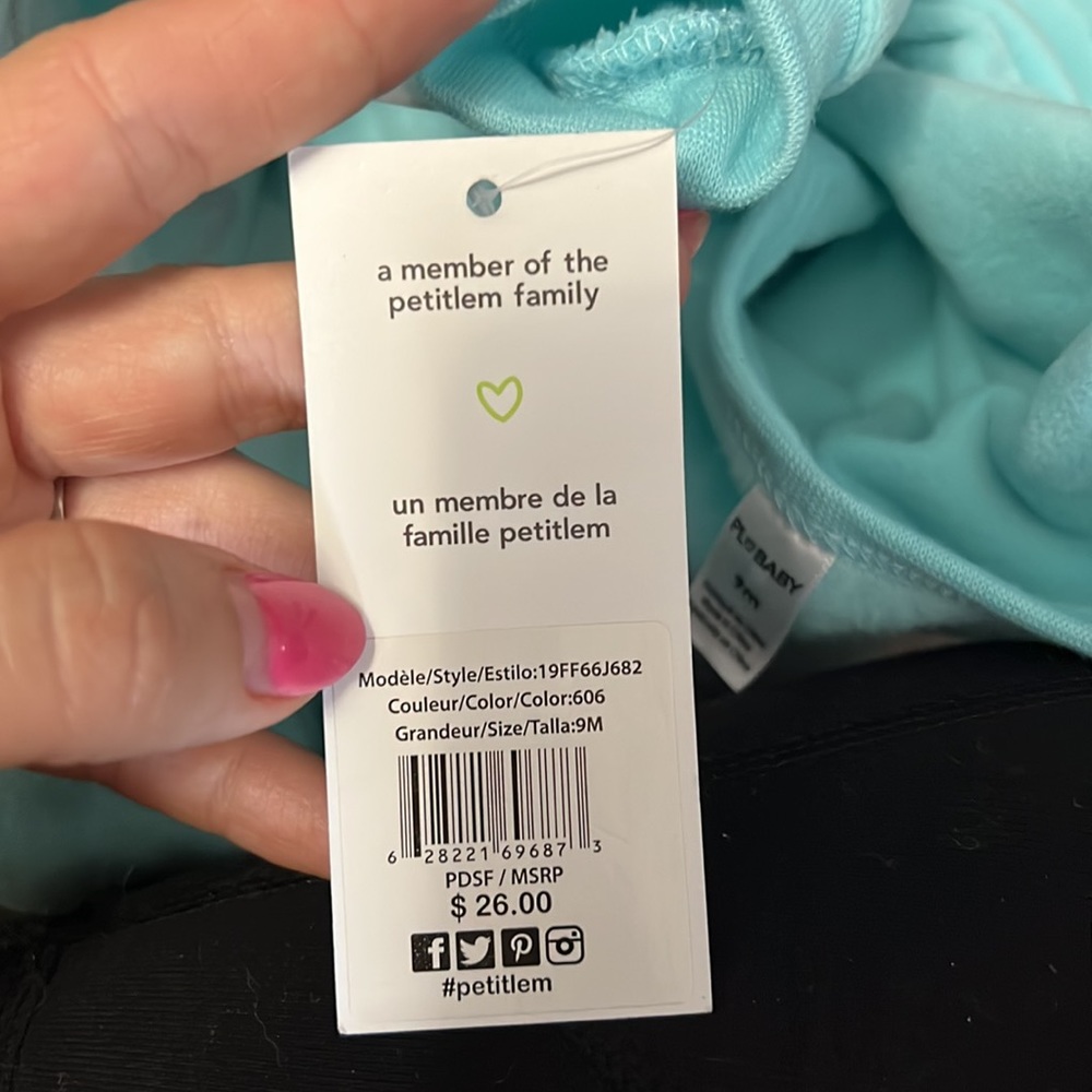 Footies Pajamas - 2 piece lot - Picture 5 of 5